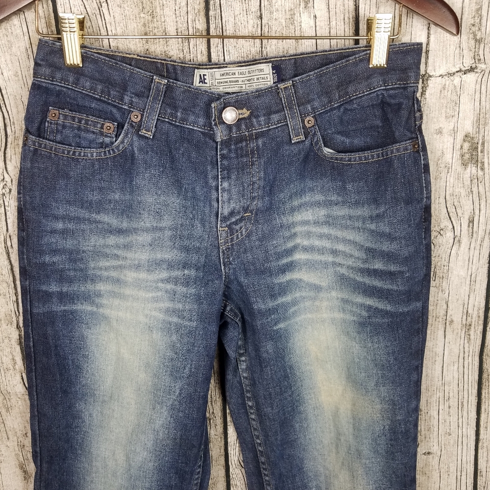 American eagle Outfitters Jeans Size 4.
Waist app - Picture 2 of 9